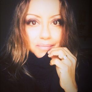 Meet your Posher, Myriam